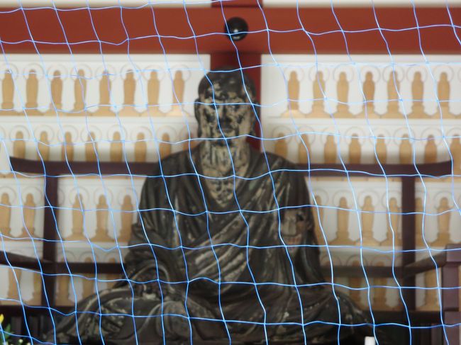 網があるので、行基さまのお顔、わかりにくいですね(^_^;)