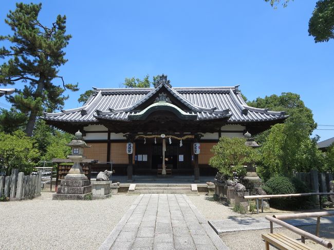 では、菅原天満宮にお別れして、バス停に向かおうとしたら、地図がありました。<br /><br />そこには、すぐ近くに「西芳寺」というお寺が！<br />近くにいらっしゃった方に聞くと「すぐだよ！」と言われたので、行ってみることにします♪