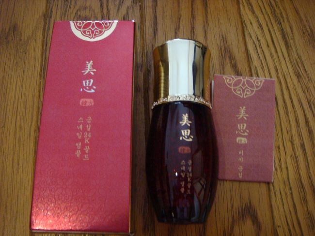 ミーシャの２４Ｋスネイルアンプル。<br /><br />なかなかみつけられず、今回聞いたところパッケージがリニューアルになったそうです。