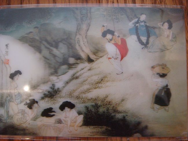 セジョンイヤギ・チュンムコンイヤギのお土産コーナーにて。<br /><br />澗松文華美術展のお土産コーナーにあってもよいのに、ここでなぜか買えました。<br /><br />３０００Ｗ。