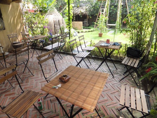 【Ｋｕ　ｏｉ　Ｑｕａｎ】<br /><br />目の覚めるような素敵なガーデンカフェです！