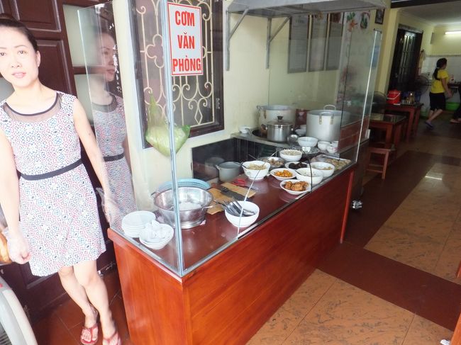 ハロン湾ホンガイ側<br />食堂【Quan Xin】の方です<br />ここのフォーのトッピングには少し変わったものがのっていました。<br />　写真見切れてしまってすいません・・・<br /><br />【Quan Xin】の詳細は【食事編】で<br />http://4travel.jp/travelogue/10911601<br />