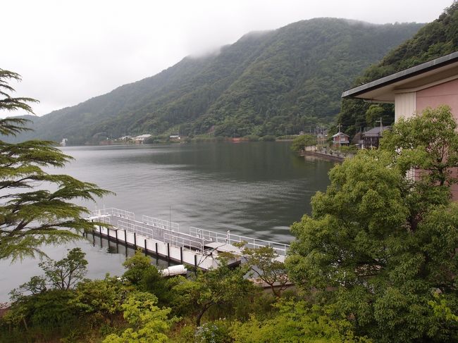 一日目の宿は三方五湖のほとり<br /><br />三方五湖を見下ろすレインボーラインも走ったのですが天気が悪く展望台まで行けませんでした。残念