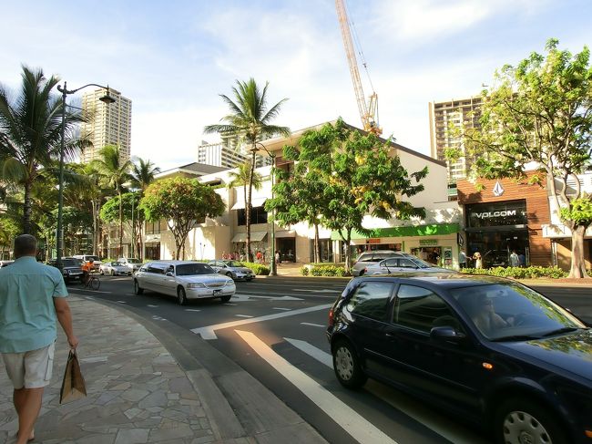 　荷物を置いて、再度出かけます。<br /><br />　ワイキキパークホテルの立地最高です。<br /><br />　滞在中は荷物を置きに何度もホテルに戻りましたが<br />全然、苦にならない近さでした。