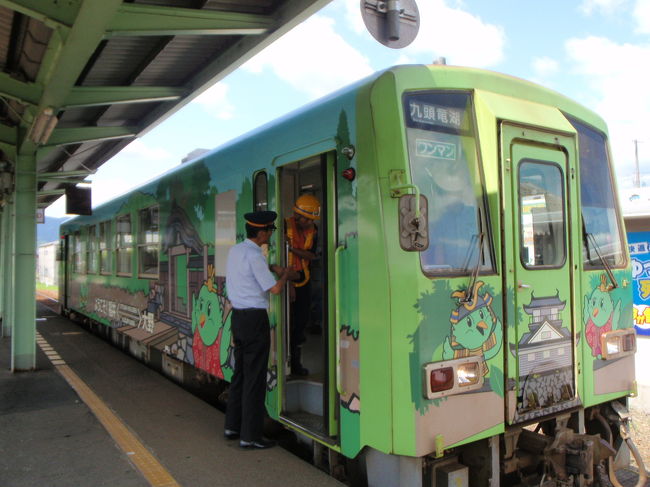 越美北線で、越前大野駅へ。<br />ゆるキャラ？ぽいラッピング列車でした。<br />越前大野までとてものどかな素敵な風景が続きました。