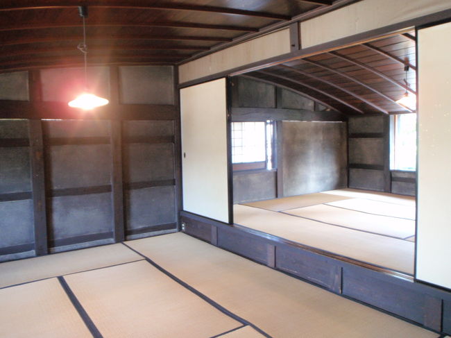 2階にも上がれます。<br />階段を上がって右にはお部屋が二つ。<br />秘密基地のようで気に入りました☆