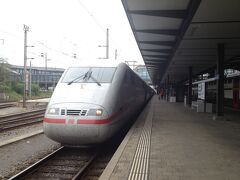 マイエンフェルトからフランクフルトまで一気に移動です。

今回の旅行の裏テーマだった、ドイツの高速鉄道にも乗ります。