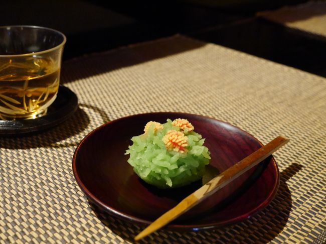 お菓子は２種類から選べます。