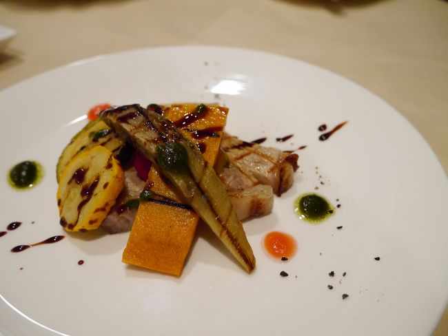 こちらは選べるメインのお肉の方。