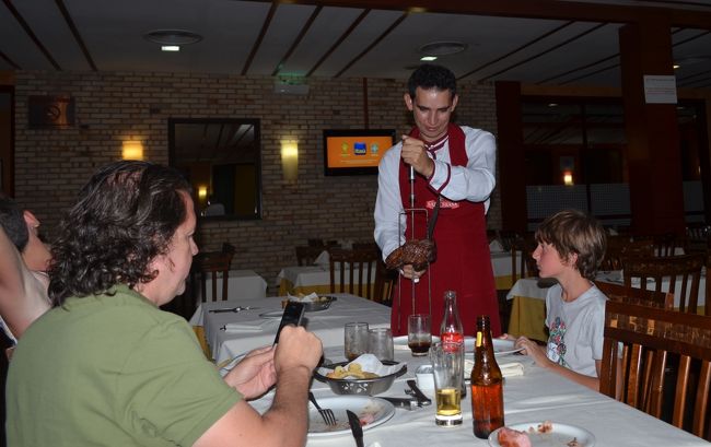 お父さんと来ていました。誕生日なのでしょうか。きっととてつもない御馳走なのでしょうね。