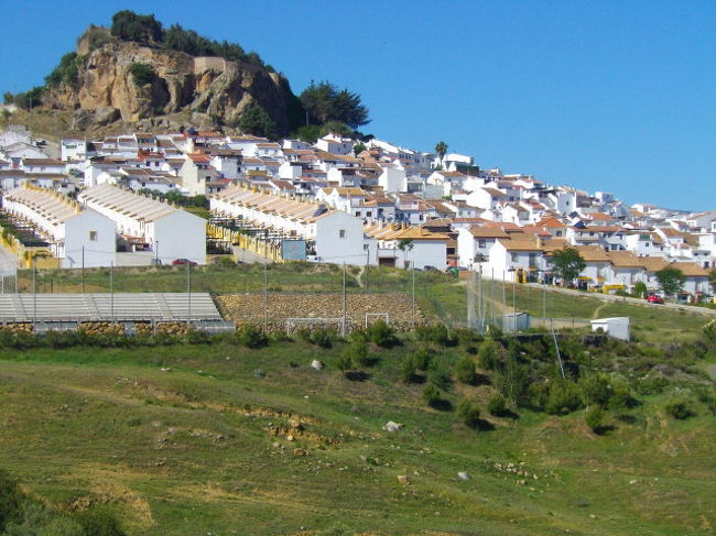 途中、白い村らしきものがあちこちに