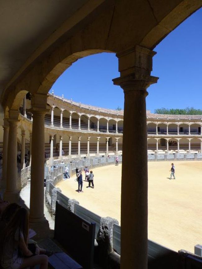 観覧席から場内