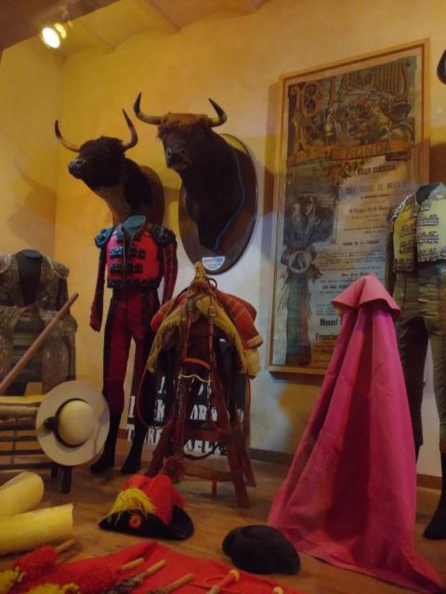 闘牛場内の博物館<br />展示物