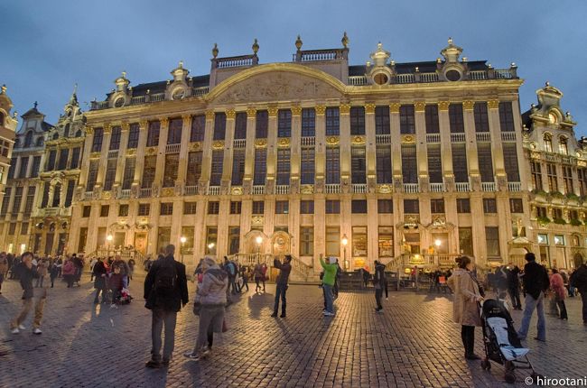 東のグループ（ブラバン公爵の館）