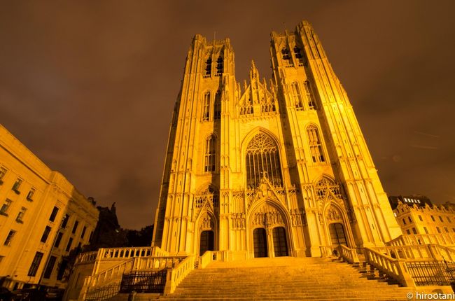 サン・ミッシェル大聖堂のライトアップ