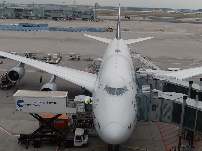 現地時間13時30分にフランクフルト空港に到着