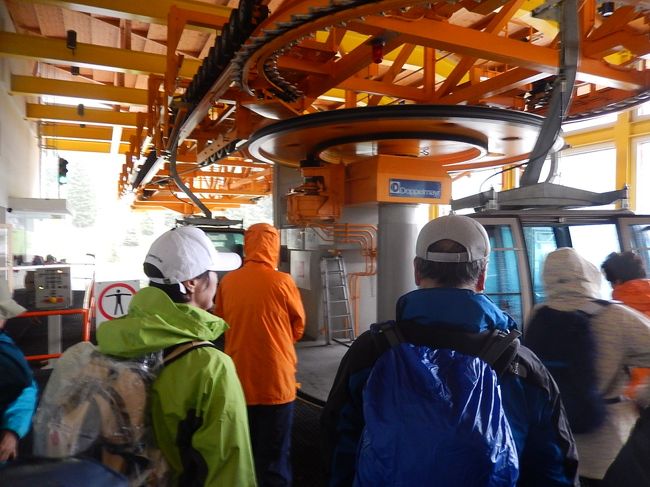 ゴンドラに乗り、Sunna Alm(2291m)へ上る。