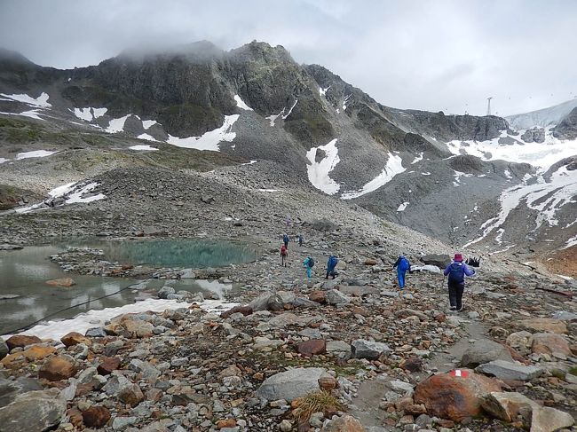 午後2時18分にブラウンシュバイガーヒュッテを出発する。