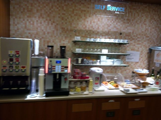 軽食とお酒で、孤独のグルメのオープニング！