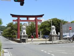 続いて向ったのは「鶴岡八幡宮」さんです。こちらも初めて着ました。