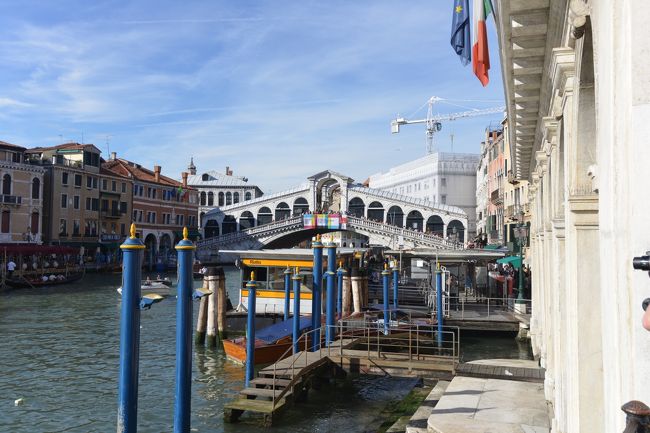 約２０分で到着です。<br /><br />着船場は、リベルタ橋の近くです。<br /><br />