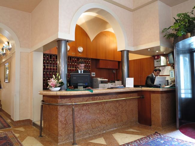 ホテルのクローク。