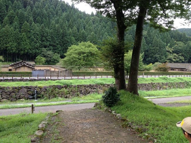 一乗谷朝倉氏遺跡の近くに武家屋敷が再建されています。<br /><br />