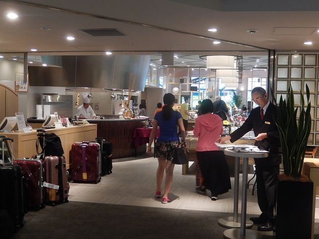 朝食はバイキング