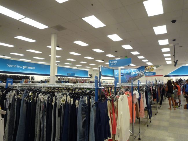 ロスドレス物色