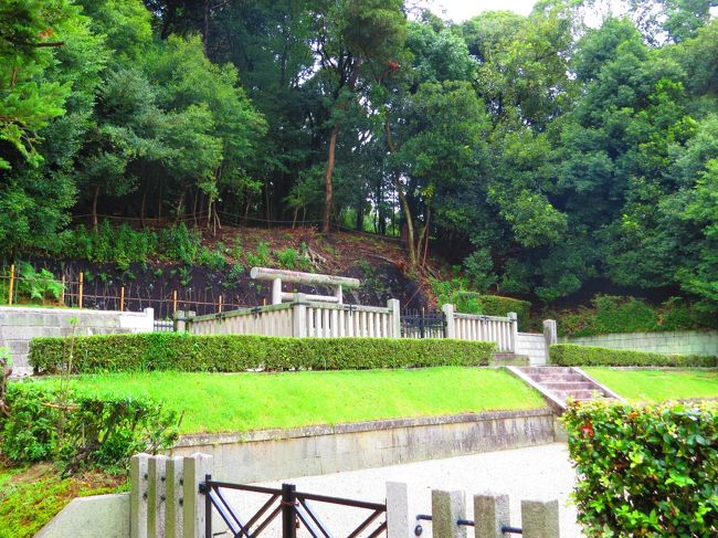 聖武天皇皇后（天平應眞仁正皇太后・光明皇后）佐保山東陵<br />