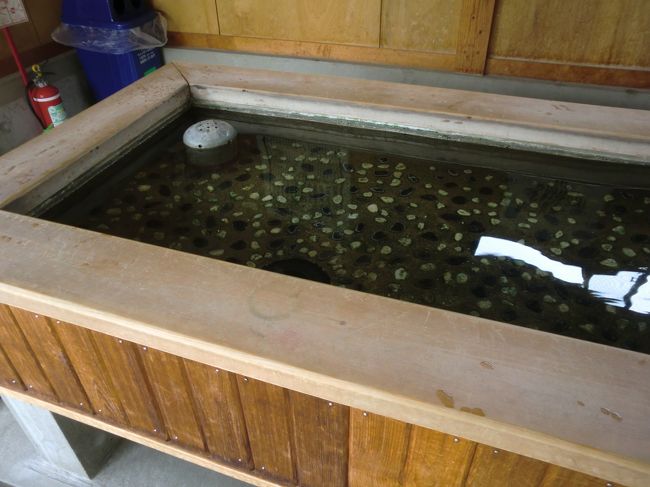 手湯。<br />足湯に比べるとぬるめ。でも気持ちいいー。