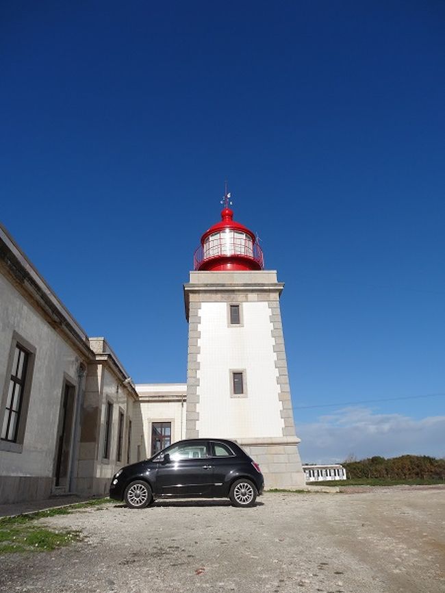 ザンブジェイラから少し北に行くと、Sardao岬というところがあり灯台がある。この岬は歩いて見ることができます。