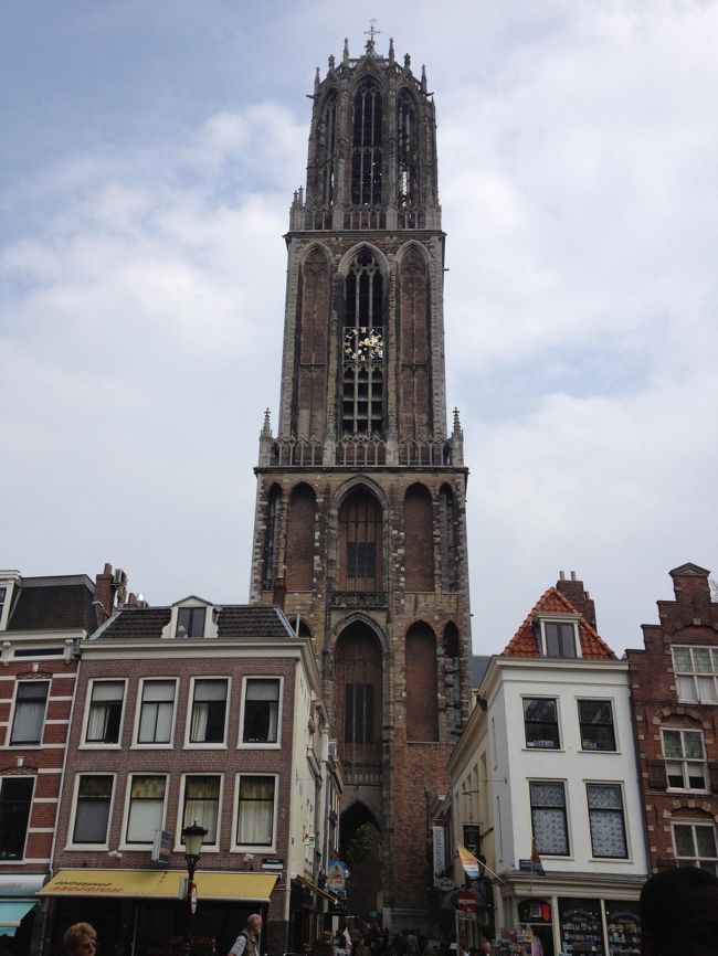 この日は、ユトレヒトのＢ＆Ｂを予約していたので、いったんユトレヒトに立ち寄り、荷物を預けてからゴーダに向かいます。