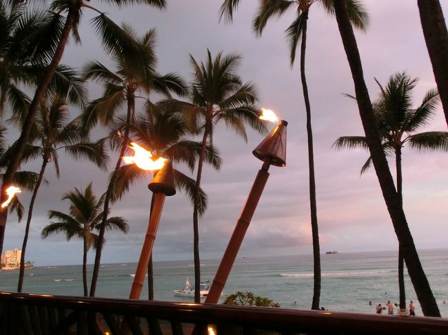 　そして、たいまつ？に火が灯されます。