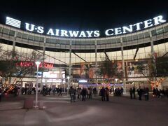 そしてUS Airways Center。

お隣はダイアモンドバックスの本拠地であるチェイス・フィールドです。