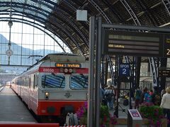 ベルゲン駅から普通電車でソグネフィヨルド周遊に出発。
オスロからよりも近いので、出発は8:40でした。
指定席ではありませんでしたが、ツアーなどの予約席になっている車両もありました。