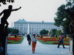 ＊ここからは、ドレミの歌ほかに登場するロケ地の数々をご覧ください　写っているのは妻布巾です