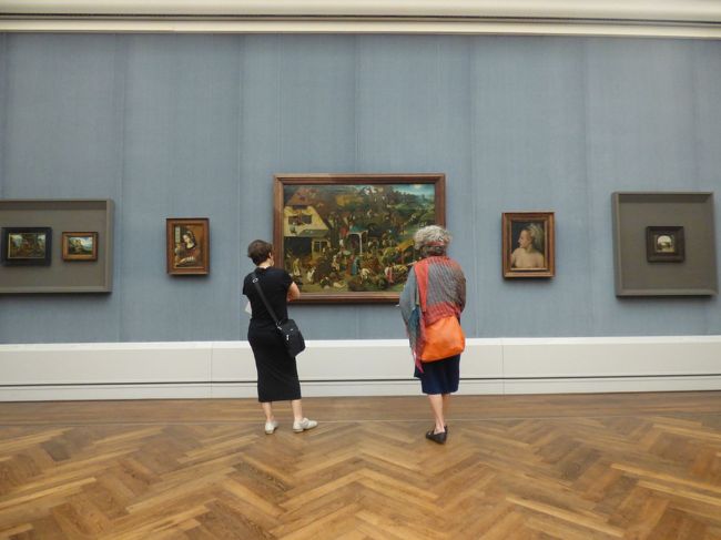 あれ？こんなところに・・・どこかでみたような・・・？