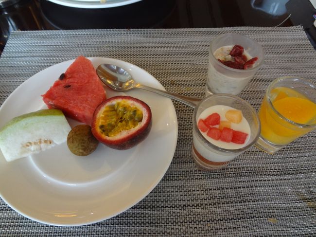 フルーツやらデザートやら