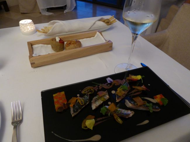 ミシュラン星「Cielo」で優雅なディナー♪<br />＠前菜：炙り焼きしたイワシのタタキ風<br />