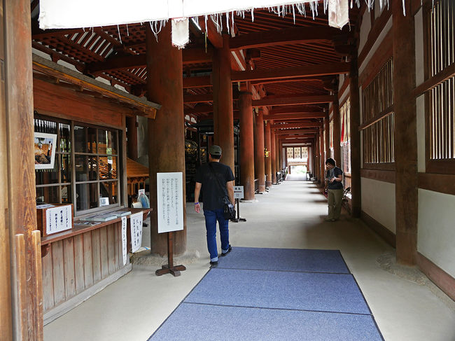 講堂［国宝］内