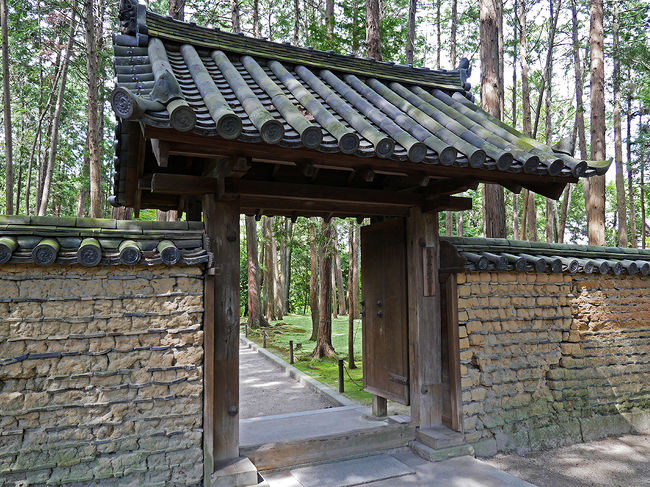 鑑真和上御廟入口