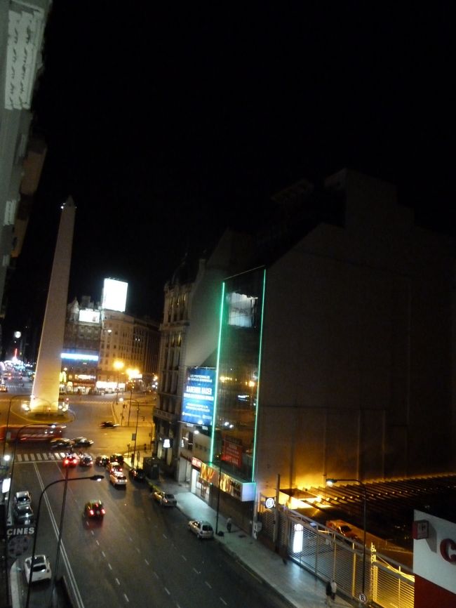 ホテルからオベリスコが見えました。<br />そのまま就寝。