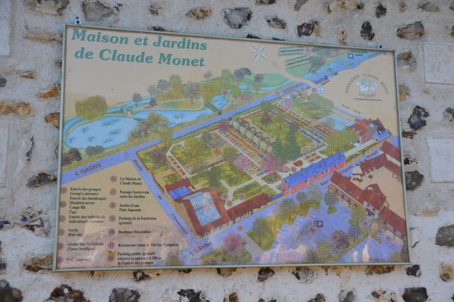 入り口に掲げてある案内図。