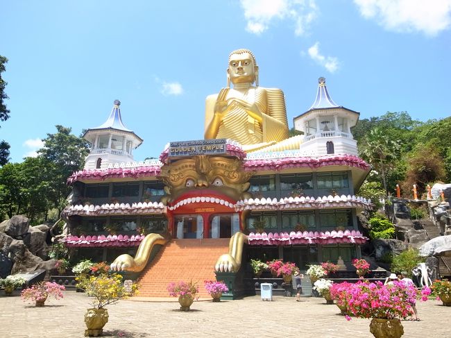 タンブッラ石窟寺院