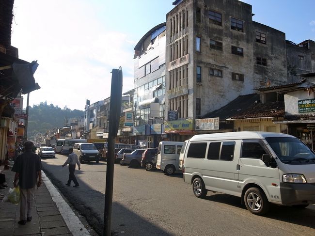 キャンディへ移動