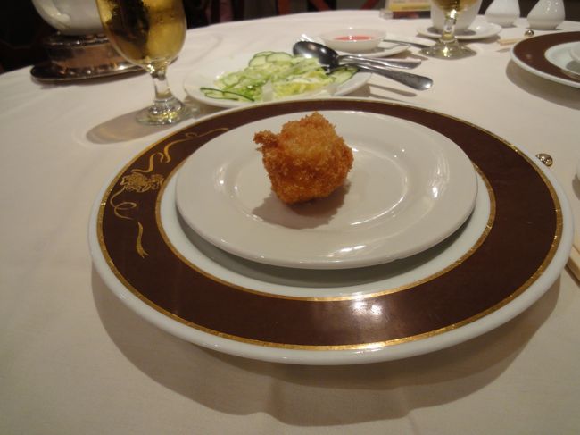 最初は蟹爪の揚げ物です。<br />美味しかった(^-^)/