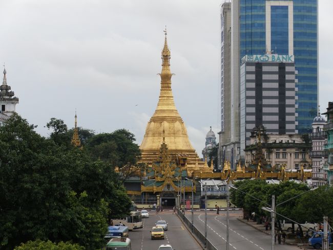 街中にあるスーレー・パヤー