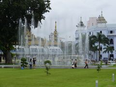１６：１９

マハバンドゥーラ公園内
