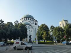 スラヴィヤ広場から更に坂を登ると聖サヴァ教会。
東方正教系の教会としては世界最大規模だそうです。